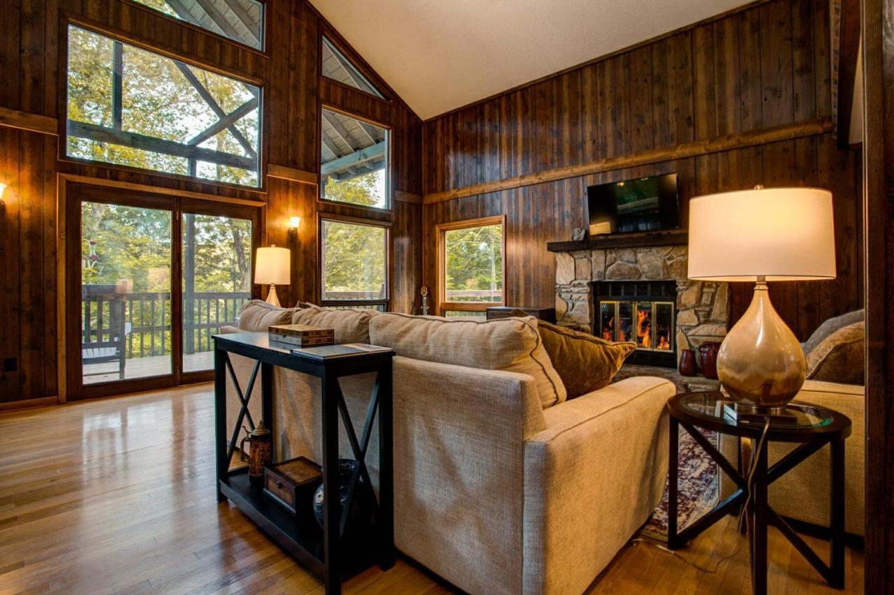 Wolf Ridge Retreat Villa Swiss Екстериор снимка