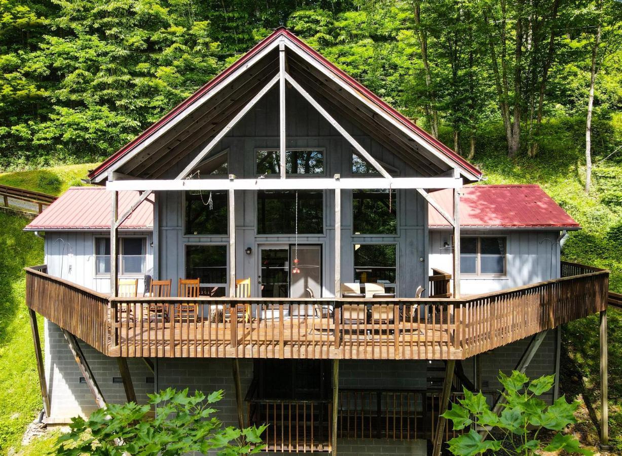 Wolf Ridge Retreat Villa Swiss Екстериор снимка