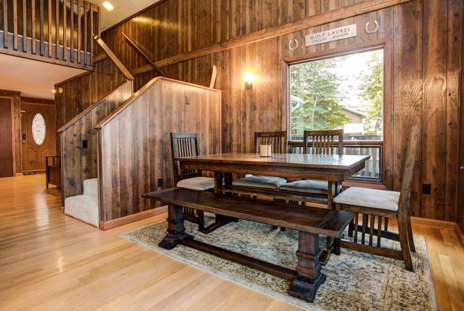 Wolf Ridge Retreat Villa Swiss Екстериор снимка