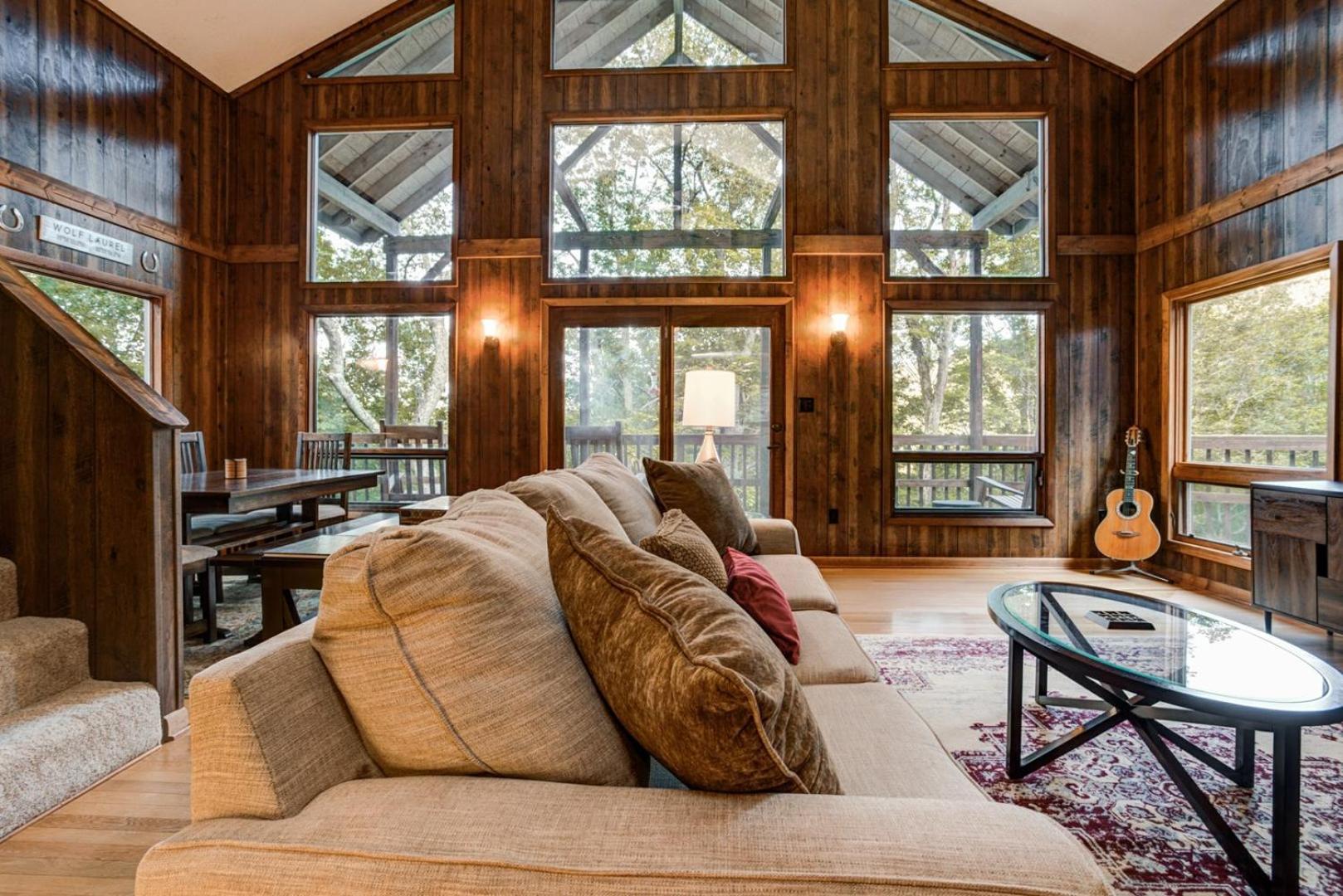 Wolf Ridge Retreat Villa Swiss Екстериор снимка
