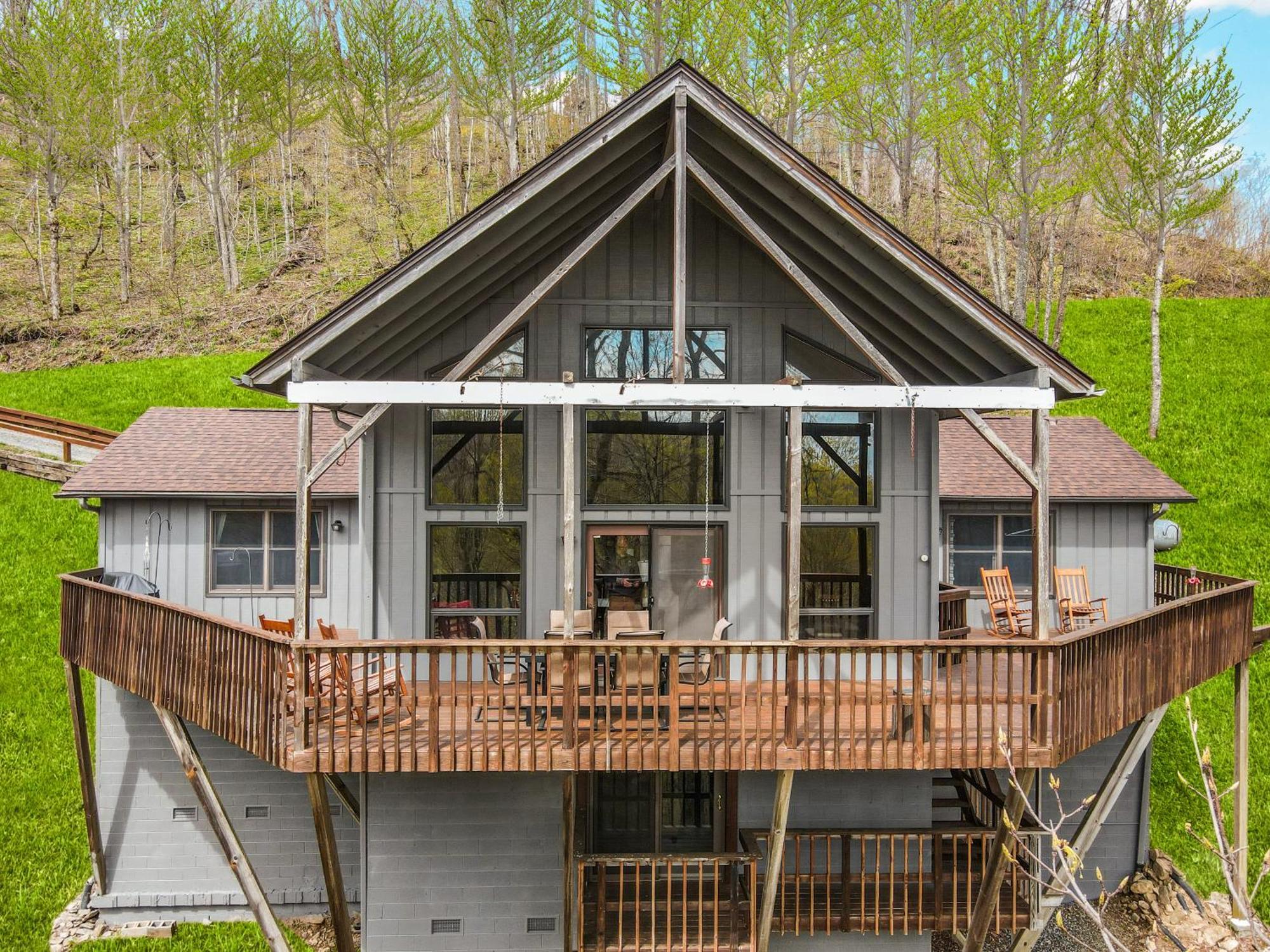 Wolf Ridge Retreat Villa Swiss Екстериор снимка