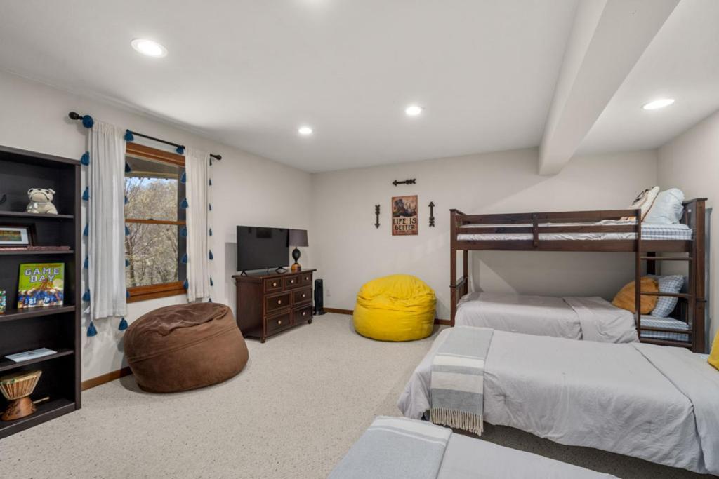 Wolf Ridge Retreat Villa Swiss Екстериор снимка