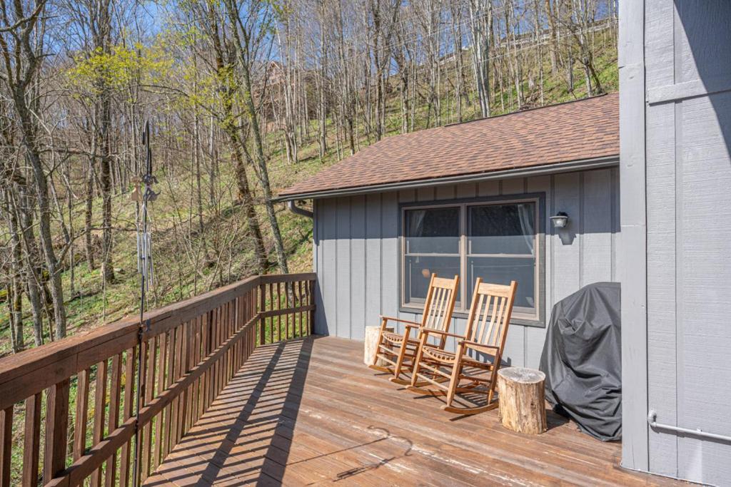 Wolf Ridge Retreat Villa Swiss Екстериор снимка