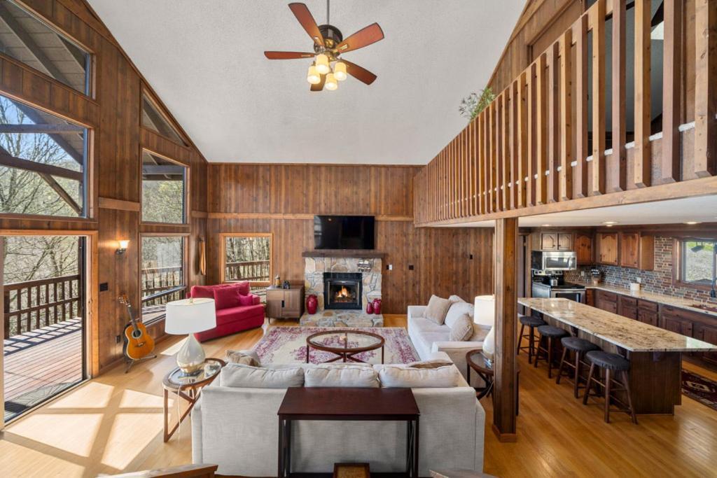 Wolf Ridge Retreat Villa Swiss Екстериор снимка